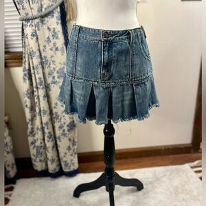 Vintage American Eagle Denim Pleated Skirt